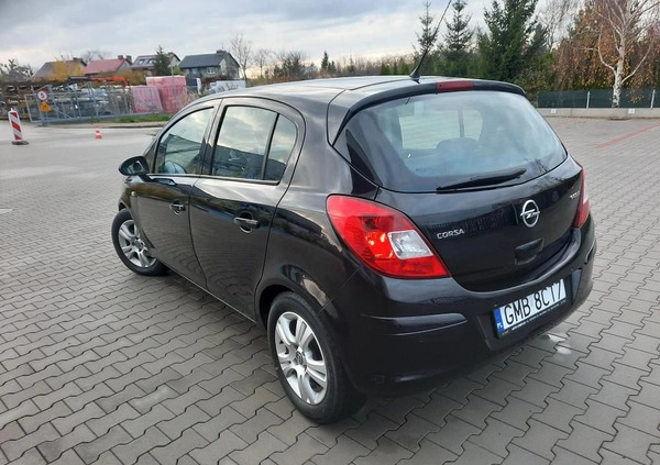 Opel Corsa cena 15900 przebieg: 190000, rok produkcji 2011 z Malbork małe 352